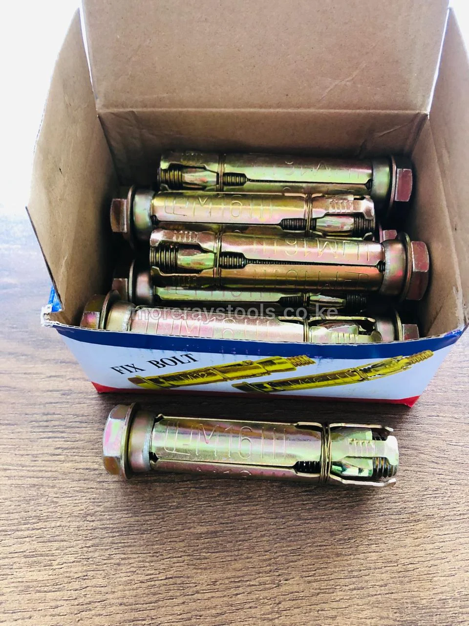 Row bolt M10